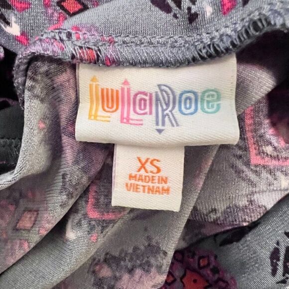 LulaRoe NWT Maxi Pull-on Skirt- Gray Black Purple Red Aztec Design- Size XS - Picture 4 of 7